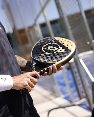 Dunlop Aero-Star PRO Padel Racket by Ramiro Moyano