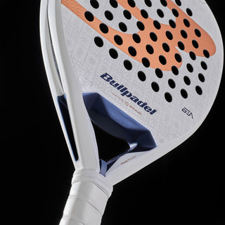 Bullpadel Pearl Woman 2027 Padel Racket by Bea Gonzalez